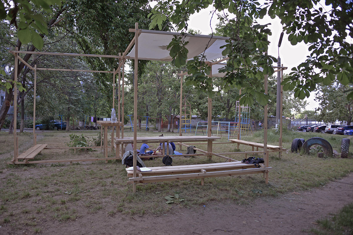 mobile-platform-open-flat